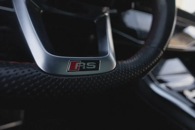 Audi RS Q8 2022-14