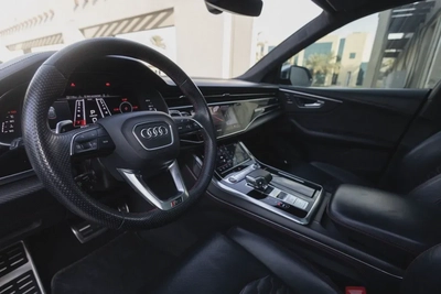 Audi RS Q8 2022-22