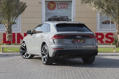 Audi RS Q8 2022-23
