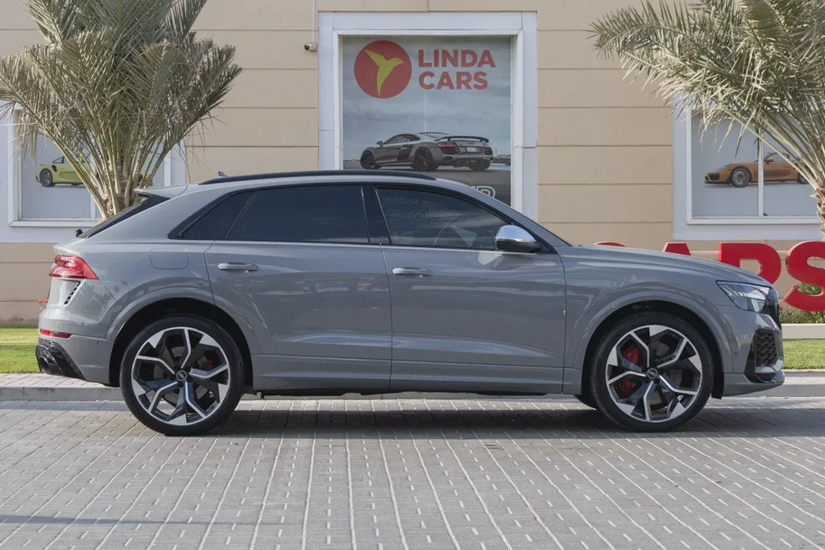 Audi RS Q8 2022-9-9