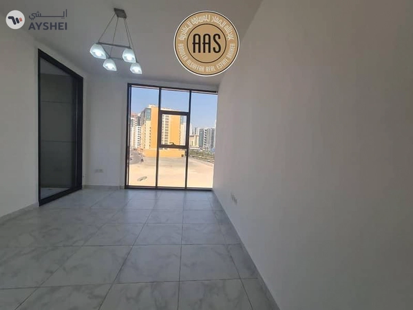 Like a new huge 2bhk with both master room all facilities