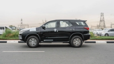 2026 Toyota Fortuner VX 4.0L AT Petrol (Black-Tan)-3
