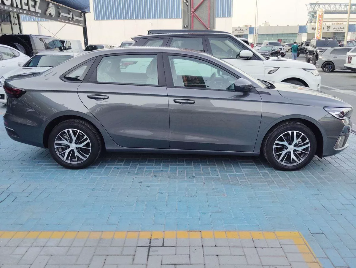 Geely Emgrand GS-3-0