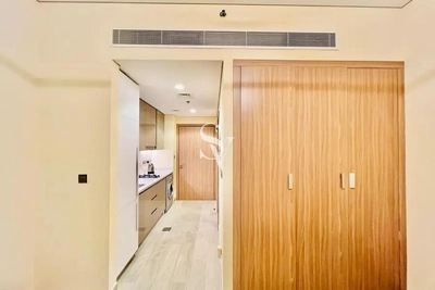 Creek Views by Azizi (Farhad Azizi Residence), Dubai Healthcare City Phase 2, Al Jaddaf, Dubai-5