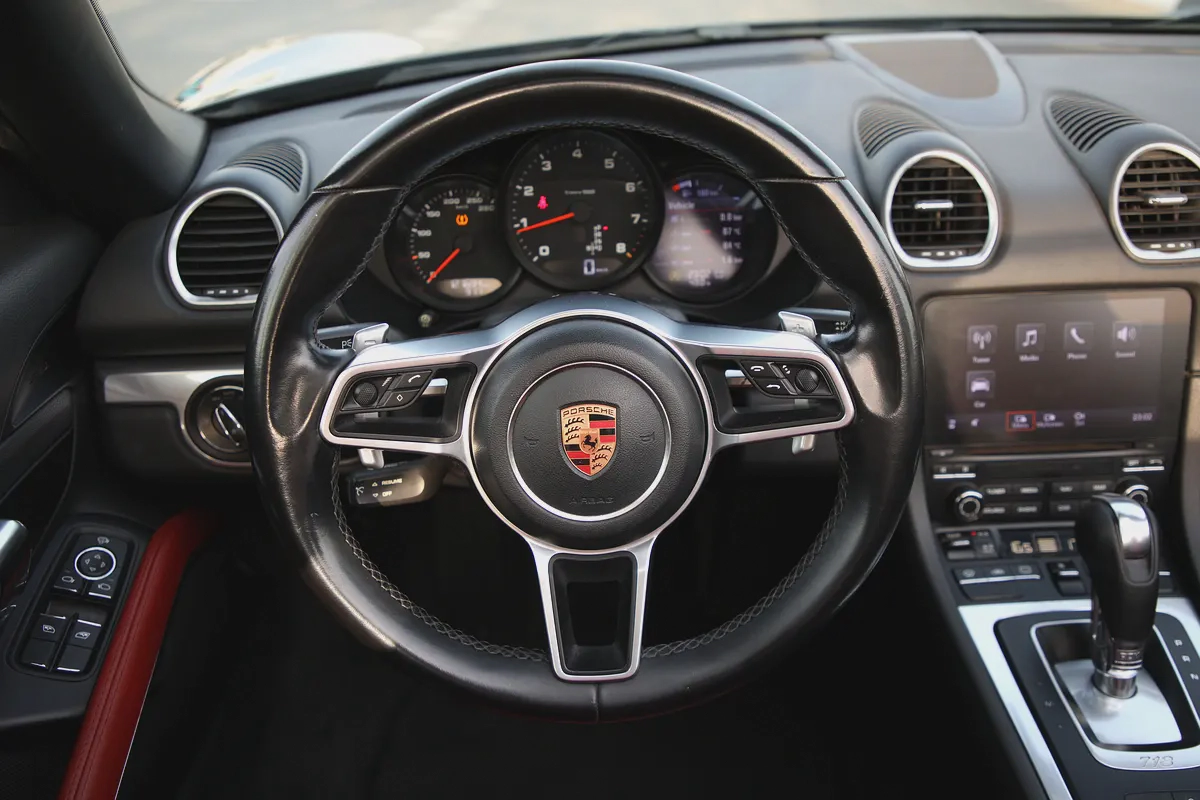 PORSCHE 718 SPYDER 2019 - GCC - FULLY LOADED AMAZING CONDITION-14-14