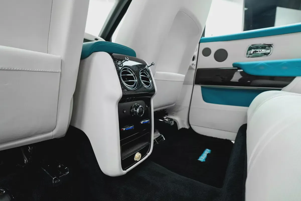 2021 ROLLS ROYCE CULLINAN WITH MANSORY KIT | 1 YEAR WARRANTY-17-17