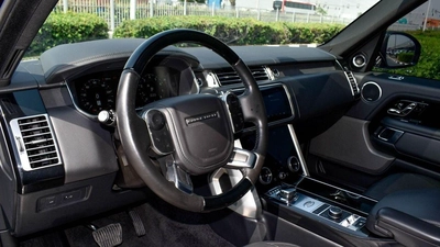 Land Rover Range Rover 5.0 L V8-3