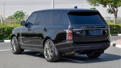 Land Rover Range Rover 5.0 L V8-12