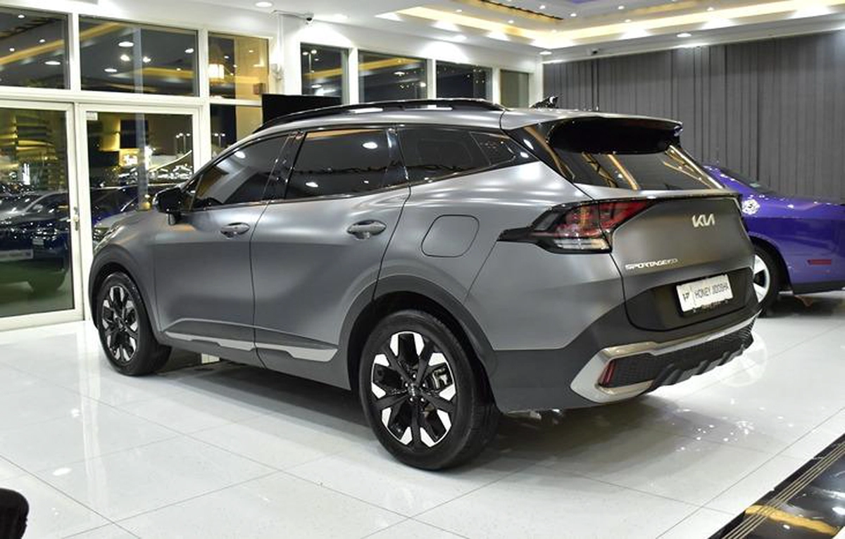KIA Sportage 4x4 2.0L ( 2025 Model ) in Black Color GCC Specs