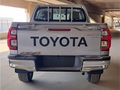 Toyota Hilux-3