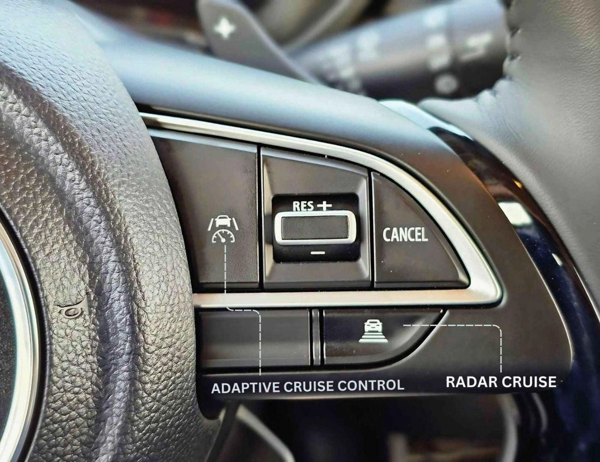 Suzuki Swift GLX SUZUKI SWIFT GLX HYBRID || RADAR PETROL AT 1.2L V4 (CODE # SWGLXFOH) SILVER 2026-24-0