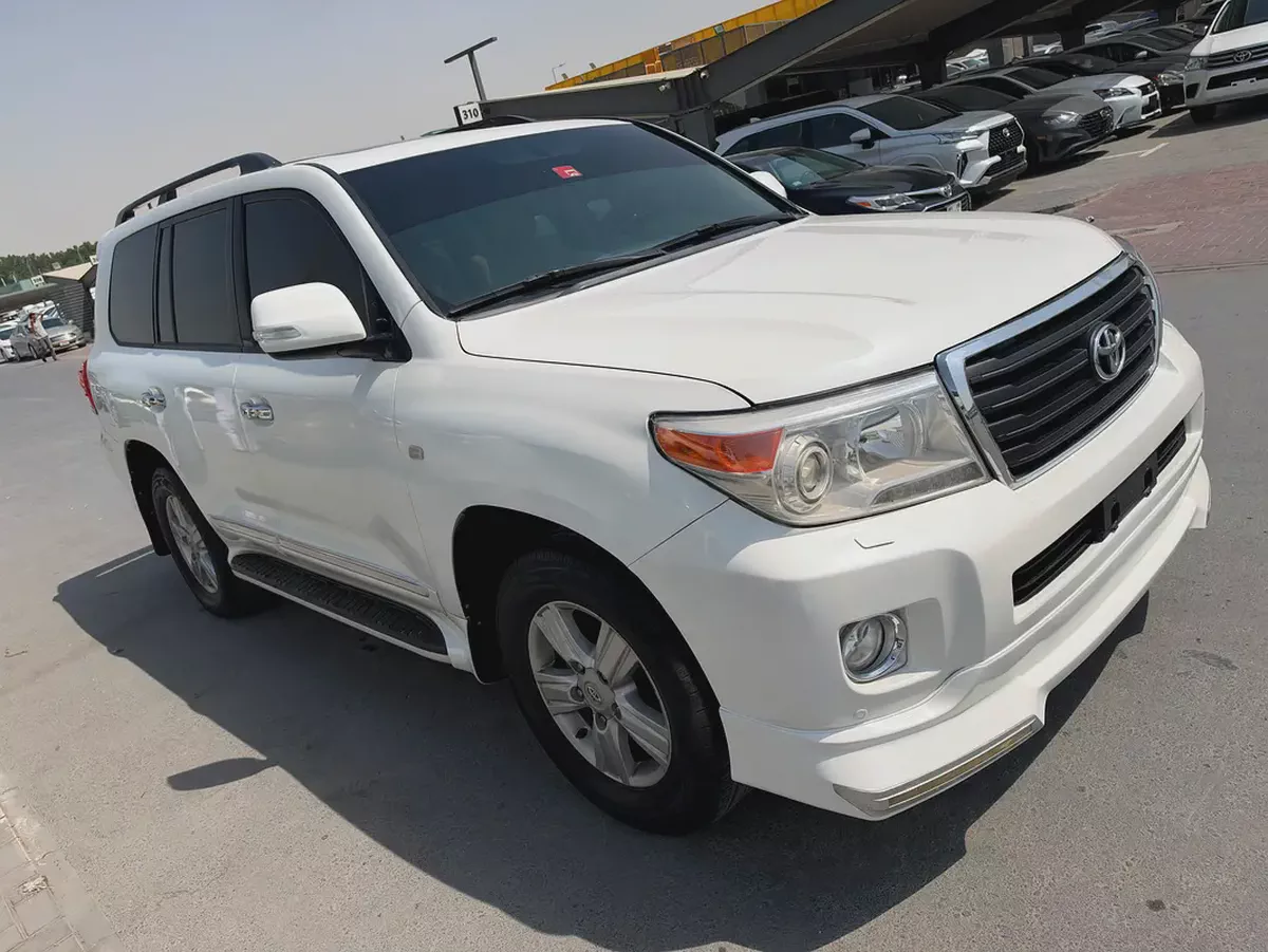 Toyota Land Cruiser 2010 GXR  fullopshinGCC Specs-10-10