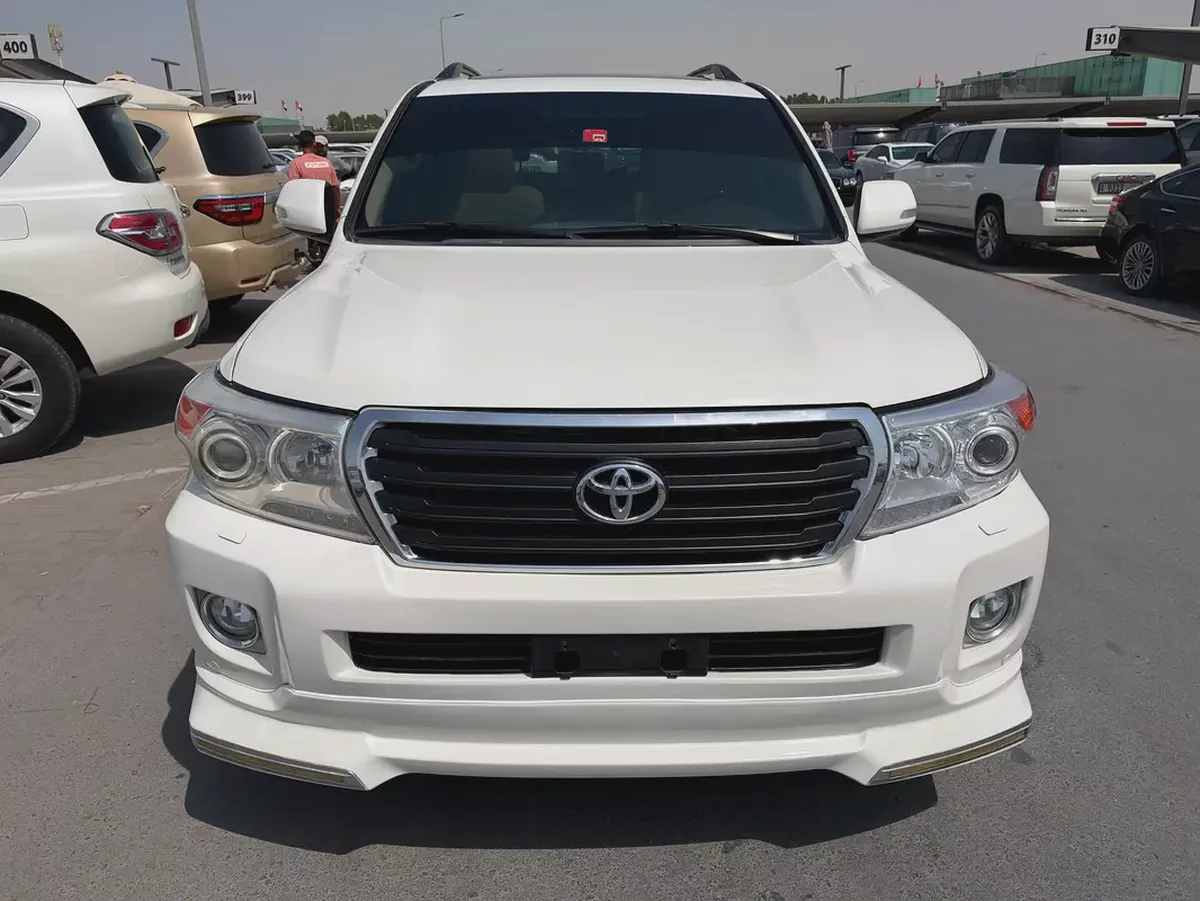 Toyota Land Cruiser 2010 GXR  fullopshinGCC Specs