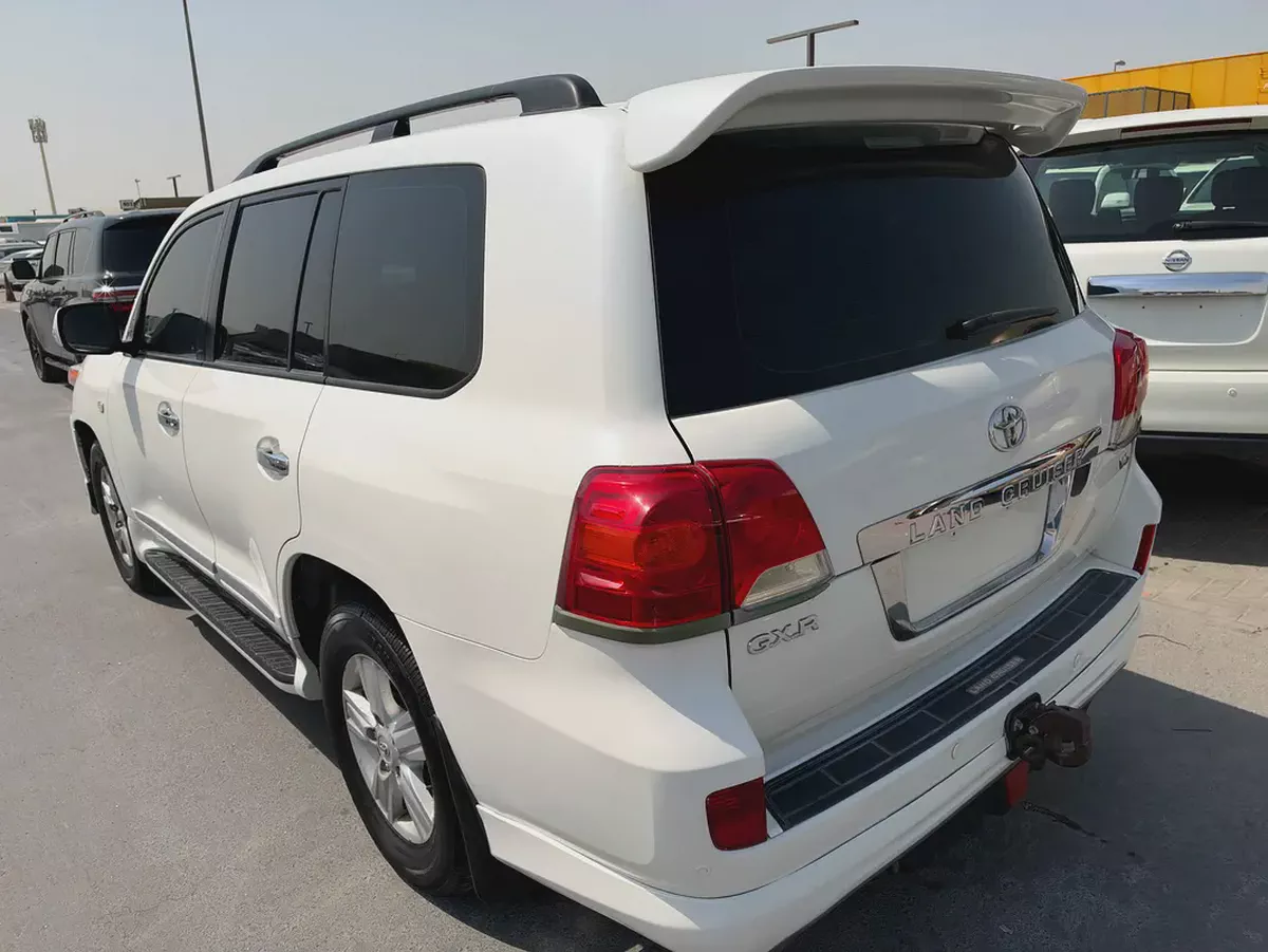 Toyota Land Cruiser 2010 GXR  fullopshinGCC Specs-5-5