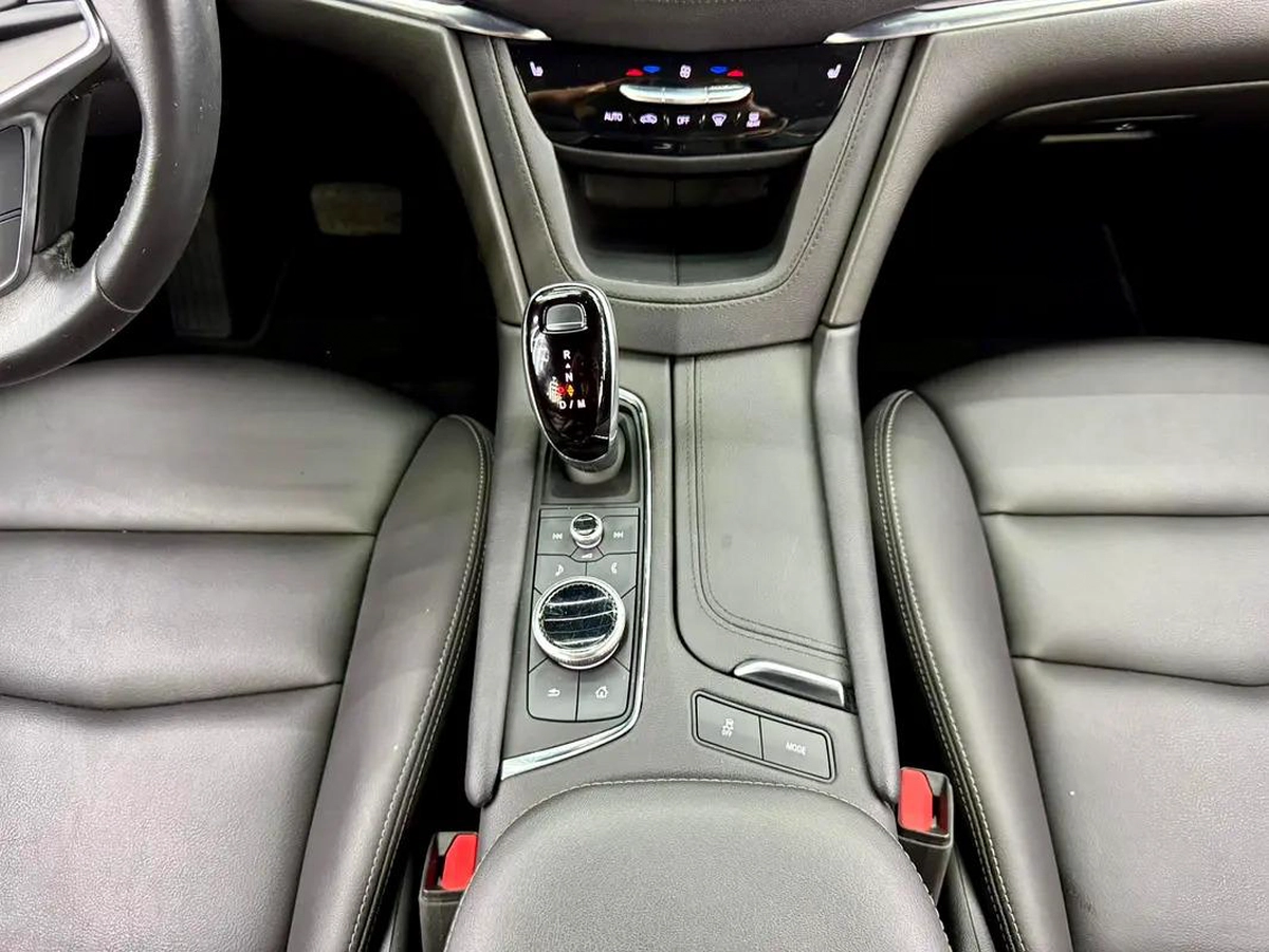 Original Paint | Low Mileage | GCC | Al Ghandi Warranty 2026 |-6-6