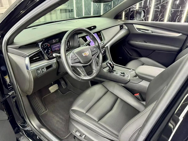Original Paint | Low Mileage | GCC | Al Ghandi Warranty 2026 |