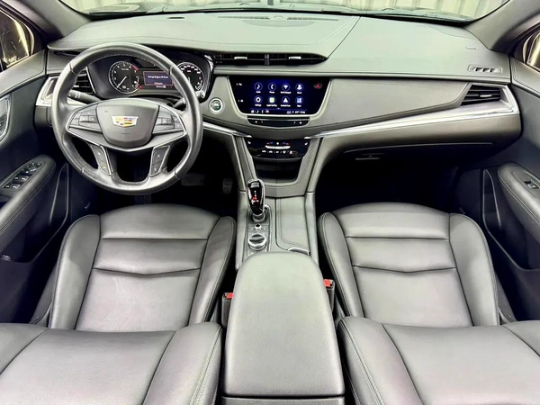 Original Paint | Low Mileage | GCC | Al Ghandi Warranty 2026 |