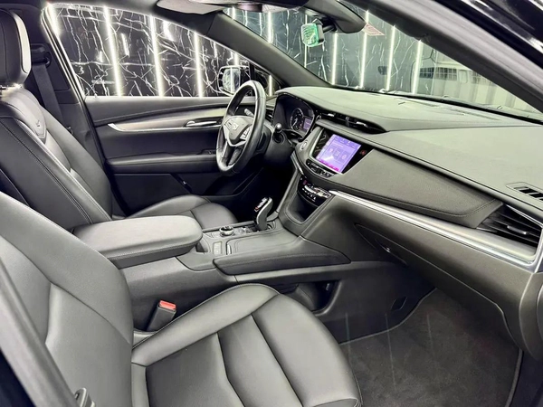 Original Paint | Low Mileage | GCC | Al Ghandi Warranty 2026 |