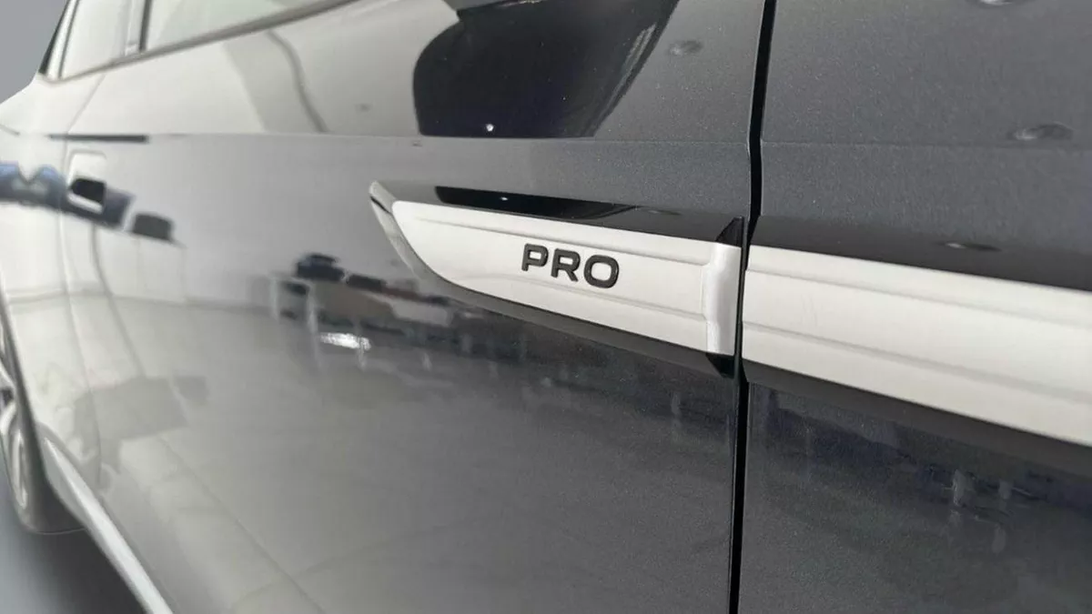 Volkswagen ID.4 2022 Volkswagen ID.4 Lite Pro - Electrifying the Future, Fully Loaded!-13-0
