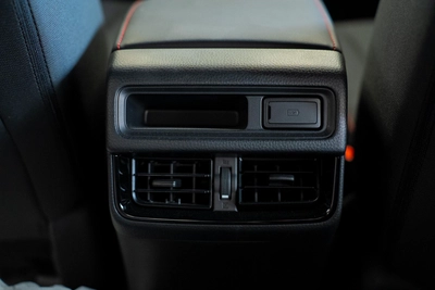 ISUZU D-MAX GT 3.0L A/T 4X4 FULL OPTION MODEL 2026 GCC SPECS-14
