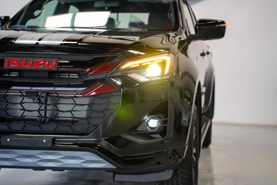 ISUZU D-MAX GT 3.0L A/T 4X4 FULL OPTION MODEL 2026 GCC SPECS-6