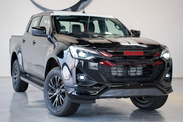 ISUZU D-MAX GT 3.0L A/T 4X4 FULL OPTION MODEL 2026 GCC SPECS