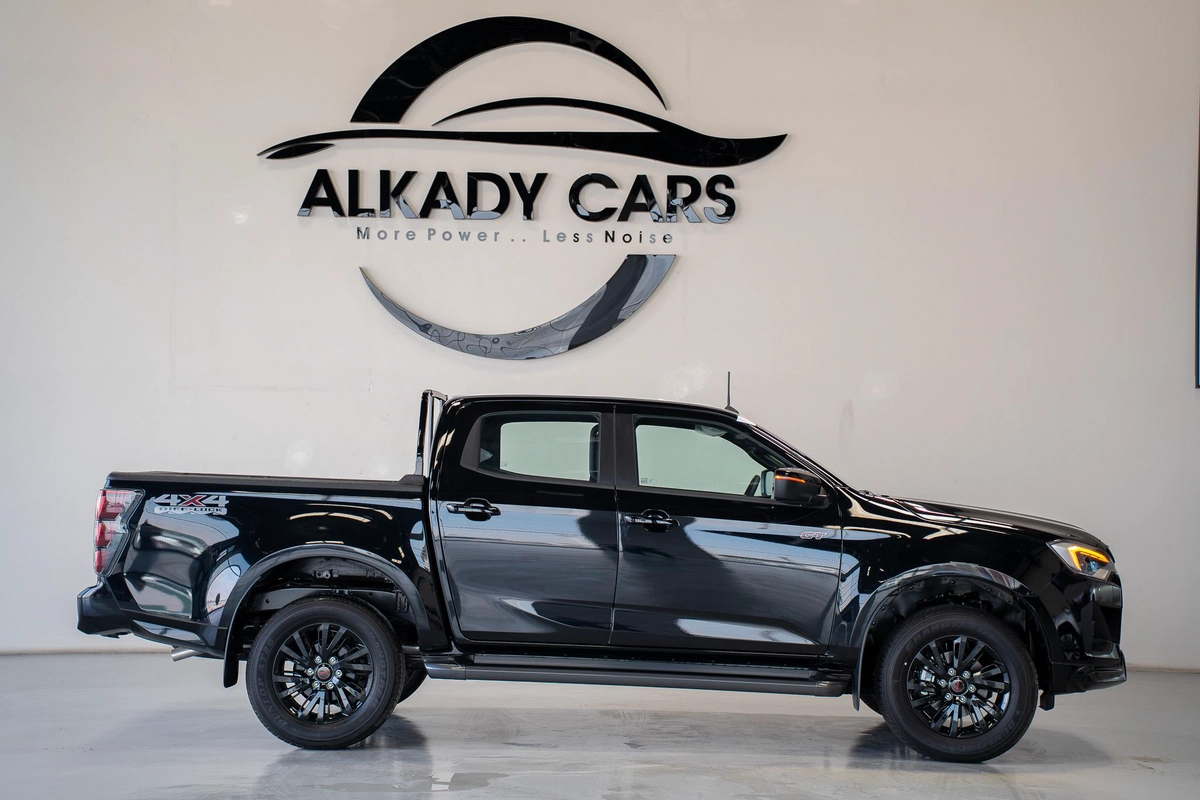 ISUZU D-MAX GT 3.0L A/T 4X4 FULL OPTION MODEL 2026 GCC SPECS-24-24