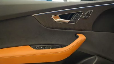 Audi RSQ8 STD RALLYE PLUS STD TFSI quattro 4.0L - Audi RSQ8 - 2025-11