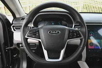 0% DP - JAC J7 1.5TC LUXURY 2023 - LOW MILEAGE - MINT CONDITION-9