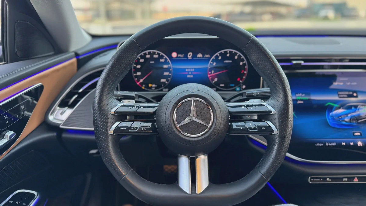 Mercedes Benz E200 8,000Km only!!-7-7