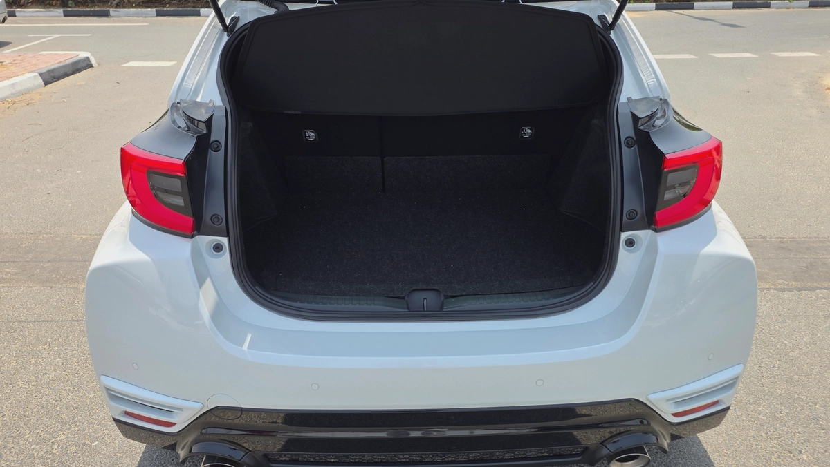 Toyota Yaris GR-Four (White)-17-17