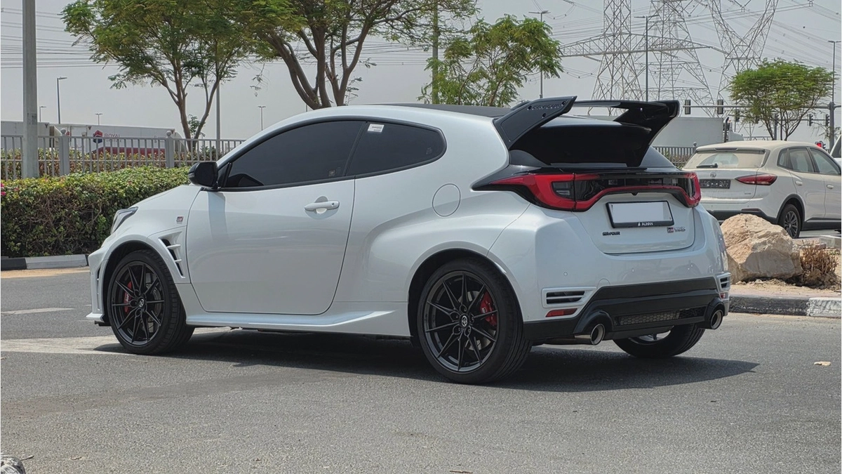 Toyota Yaris GR-Four (White)-14-14