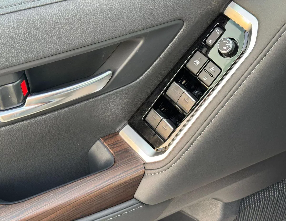 Toyota Land Cruiser GXR | 4.0L Full Option | Digital Meter | SUNROOF | CODE# GXR42H-10-0
