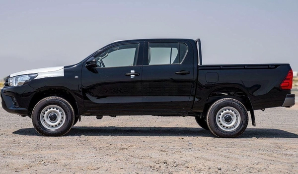 Toyota Hilux DLX HILUX 2.4L MT P.WINDO DIESEL 2026