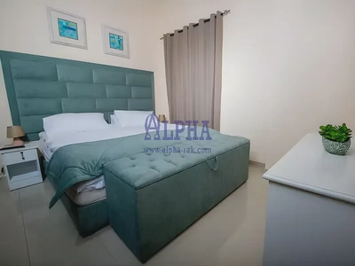 Seaview| Fully Furnished| Well Maintained-4