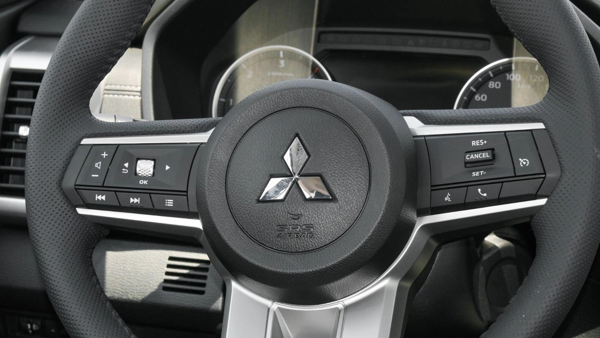 MITSUBISHI L200 SPORTIRO DIESEL-13-13