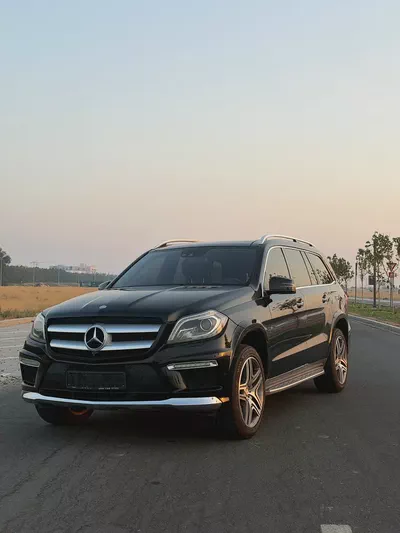 Mercedes-Benz GL 500 4matic 2015 | GCC Specs | V8 Luxury 7-Seater-1