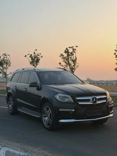 Mercedes-Benz GL 500 4matic 2015 | GCC Specs | V8 Luxury 7-Seater-2