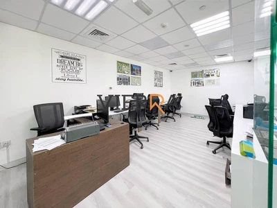 Lavish Furnished Office l Fully Fitted l Ready To Move In l Bring Your Laptop-2