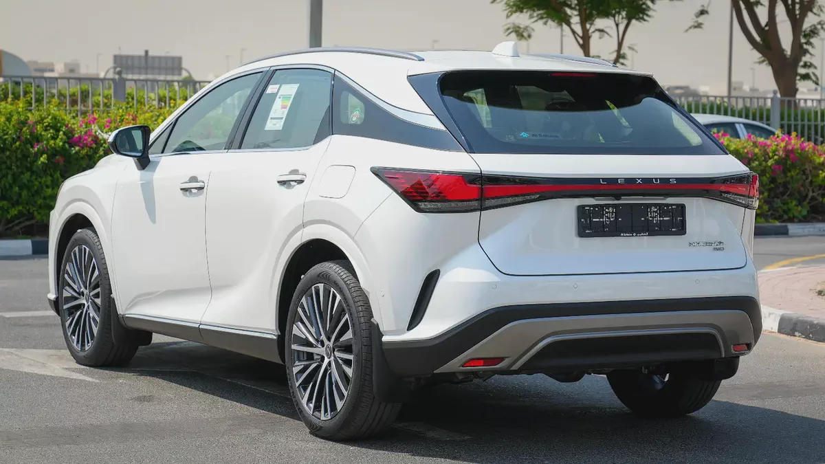 READY CAR!! LEXUS RX350H PLATINIUM 2026!!GCC SPECS-17-17