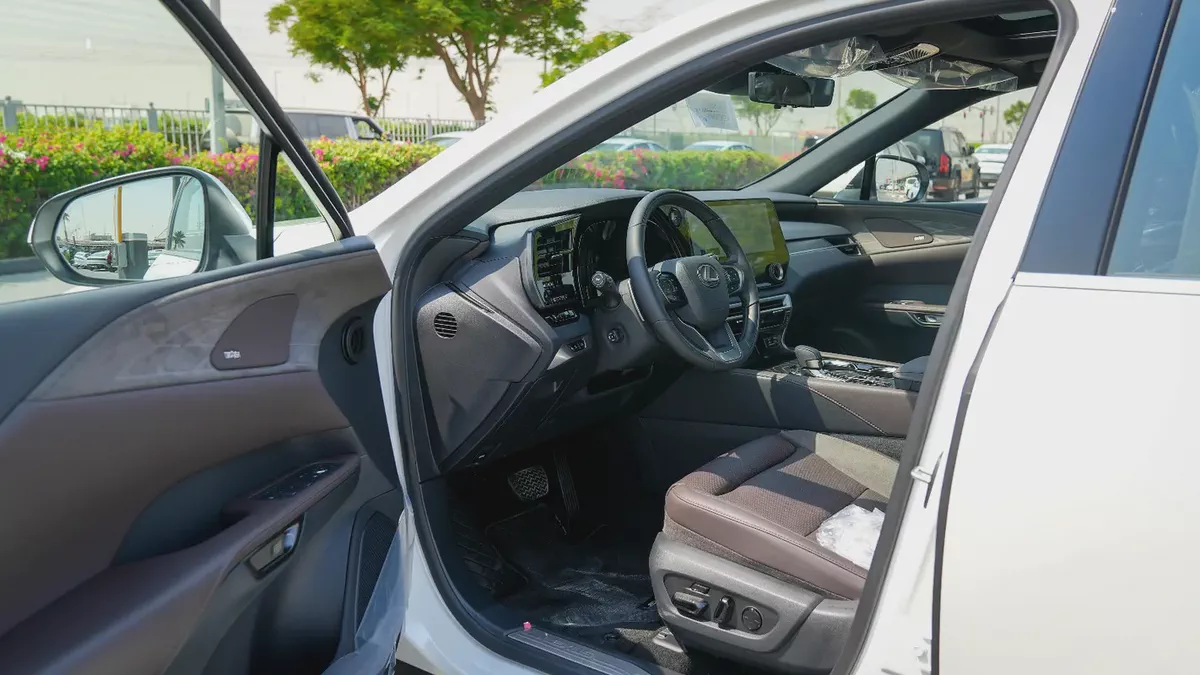 READY CAR!! LEXUS RX350H PLATINIUM 2026!!GCC SPECS-4-4