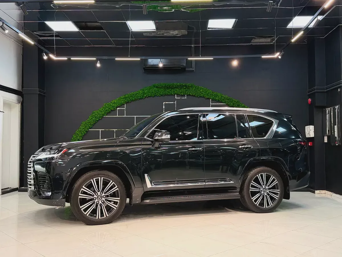 Lexus LX 600 Signature 2024 | GCC Specs | Brand New | Fully Loaded-1-1