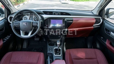 Toyota Hilux Toyota Hilux 2.7L petrol automatic MY 2026-15