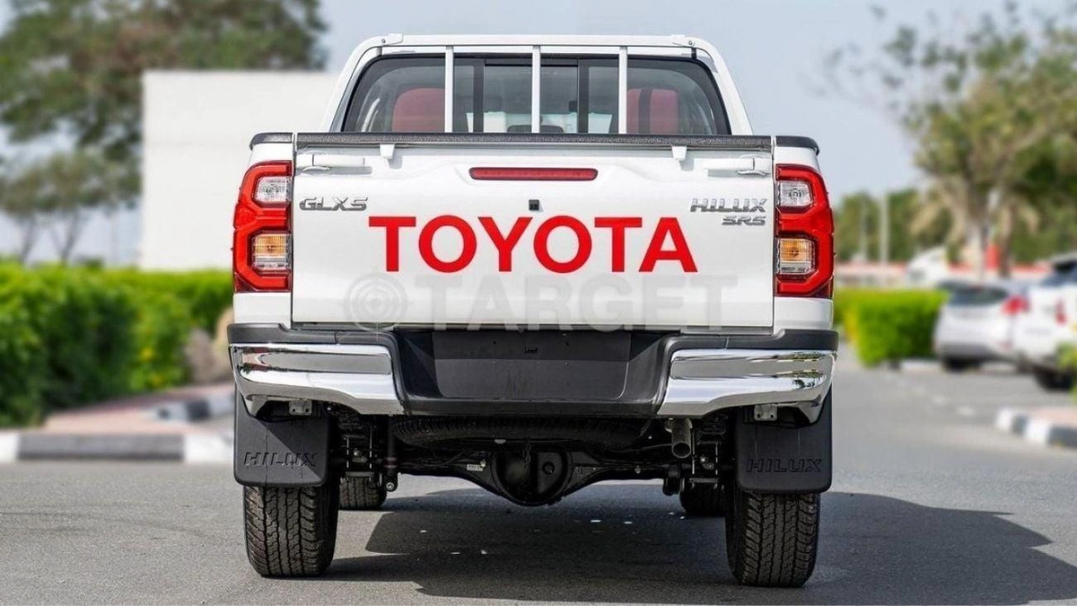 Toyota Hilux Toyota Hilux 2.7L petrol automatic MY 2026-3-3