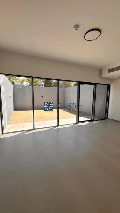 Prestigious Community – Masaar Villas with Elegant Emirati Design. Robinia, Masaar-4