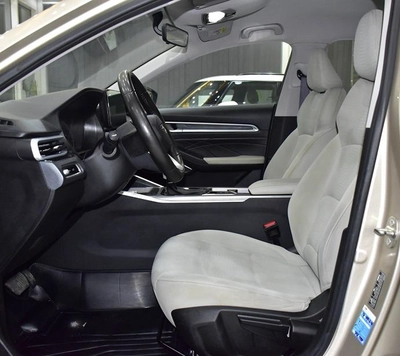 Geely Emgrand 1.5L ( 2024 Model ) in Golden Color GCC Specs-1