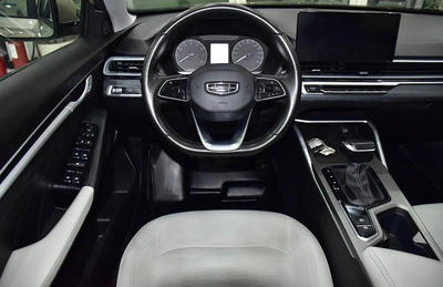 Geely Emgrand 1.5L ( 2024 Model ) in Golden Color GCC Specs-4