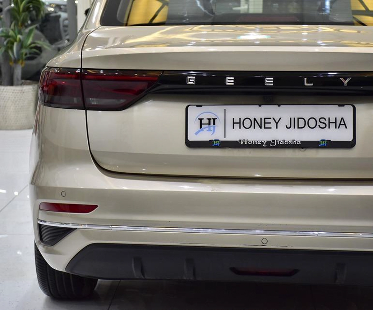 Geely Emgrand 1.5L ( 2024 Model ) in Golden Color GCC Specs-3-3