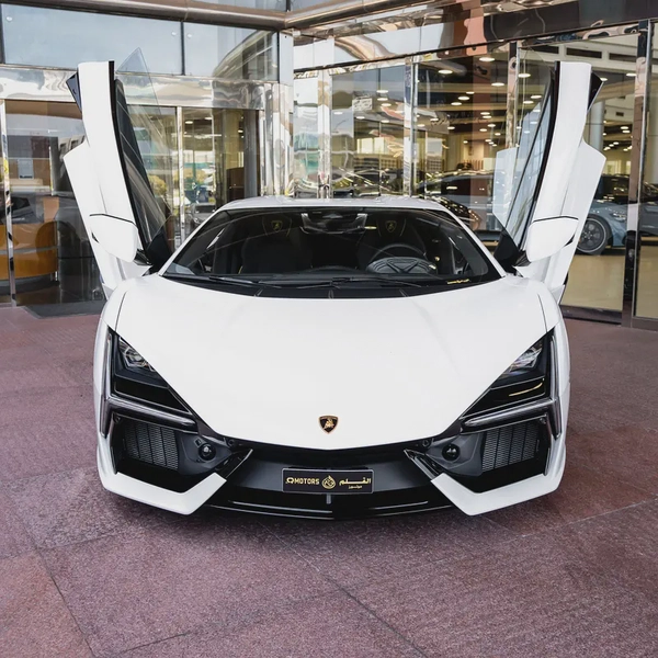 2024 LAMBORGHINI  REVUELTO BRAND NEW ( FREE SERVICE CONTRACT )