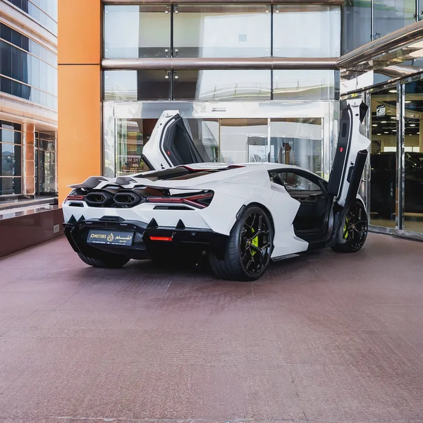 2024 LAMBORGHINI  REVUELTO BRAND NEW ( FREE SERVICE CONTRACT )